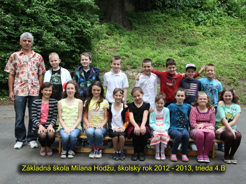 Spoločné fotografie tried a učiteľov v roku 2012/2013