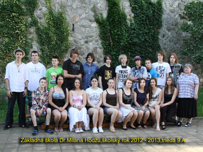 Spoločné fotografie tried a učiteľov v roku 2012/2013
